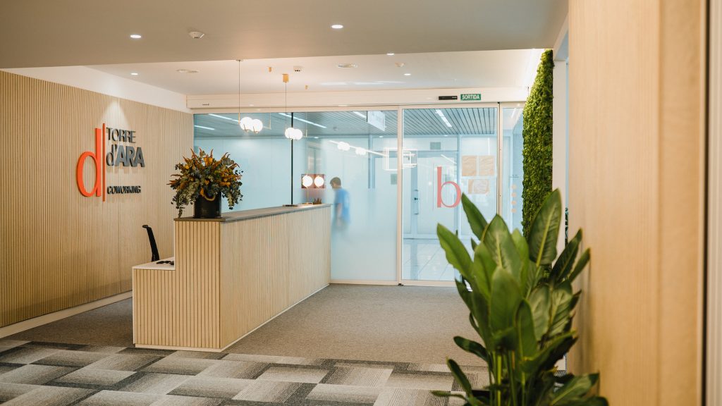 REVESTIMIENTO INTERIOR