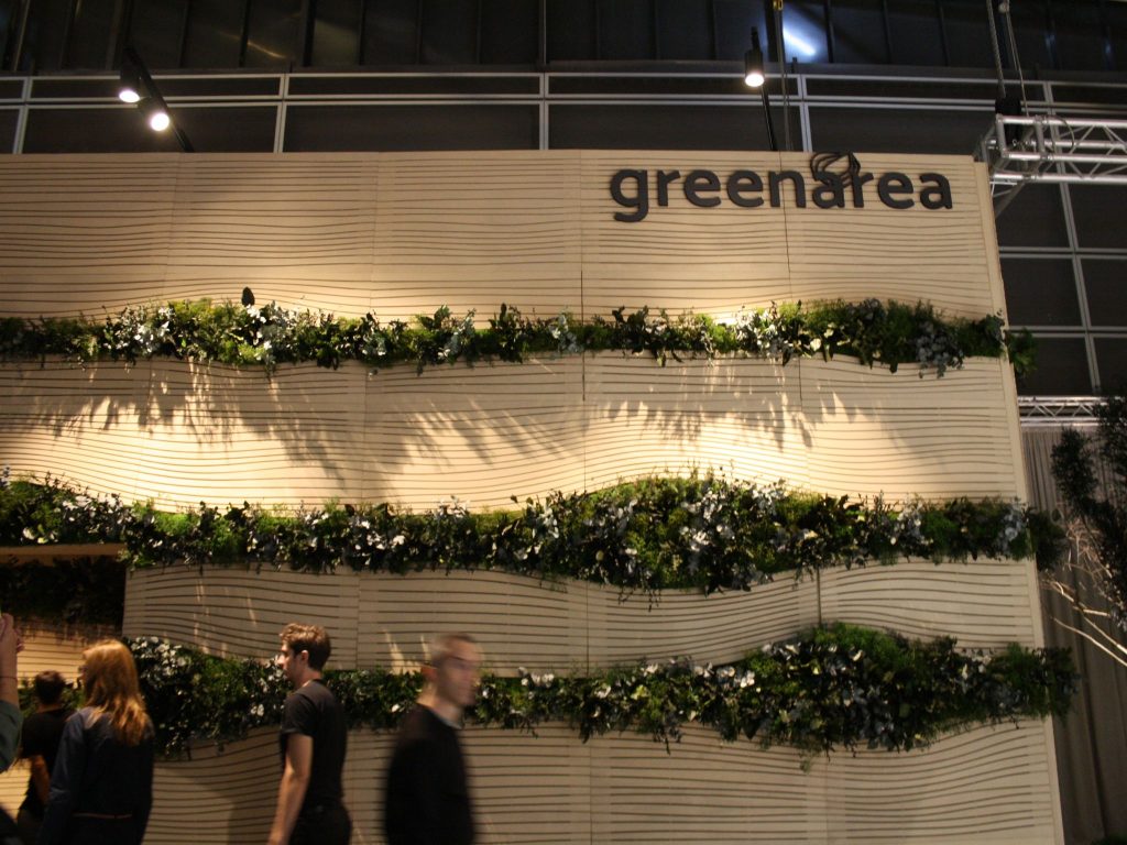 stand greenarea
