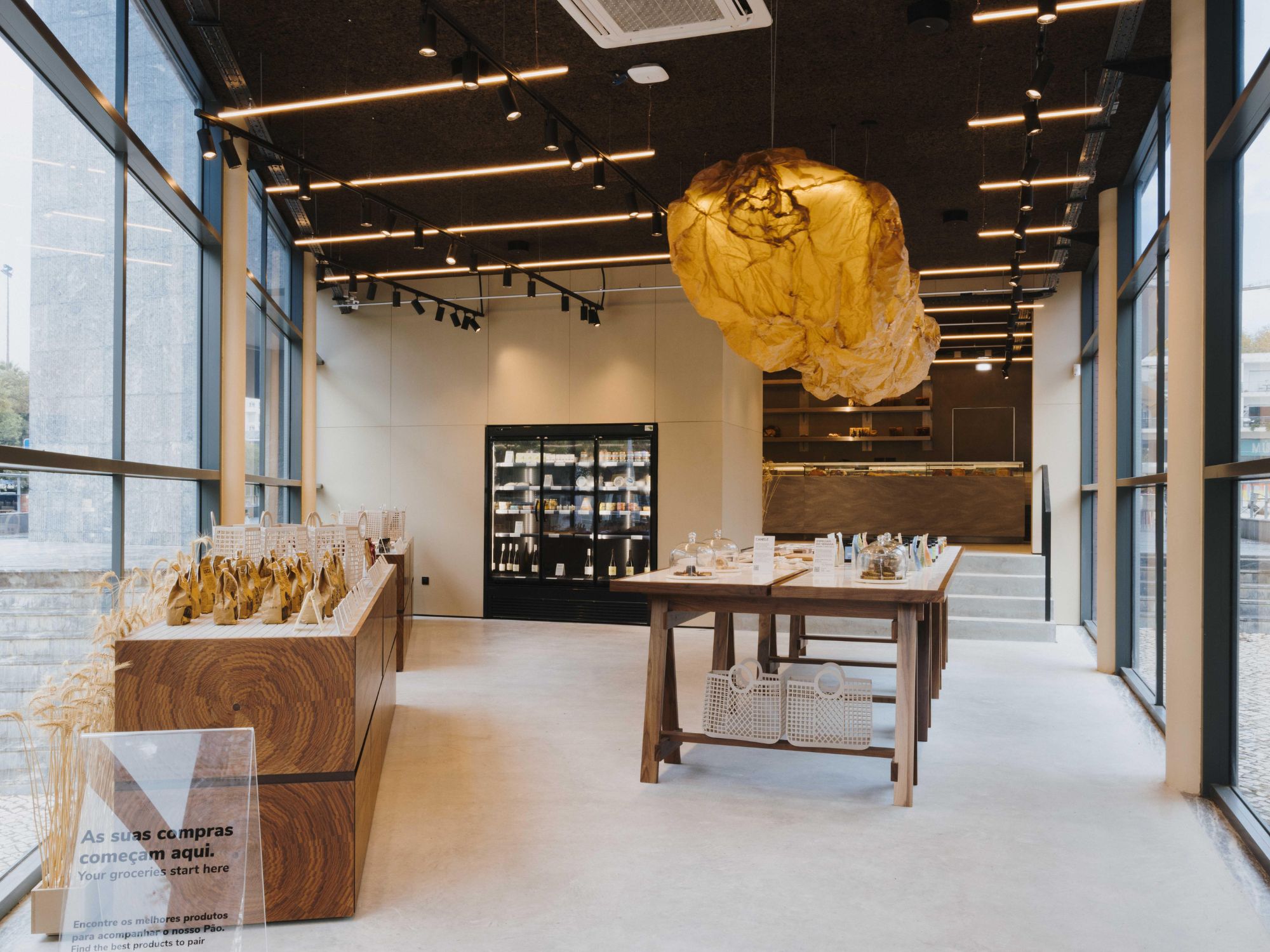 gleba bakery lisbon interior - circular wall cladding