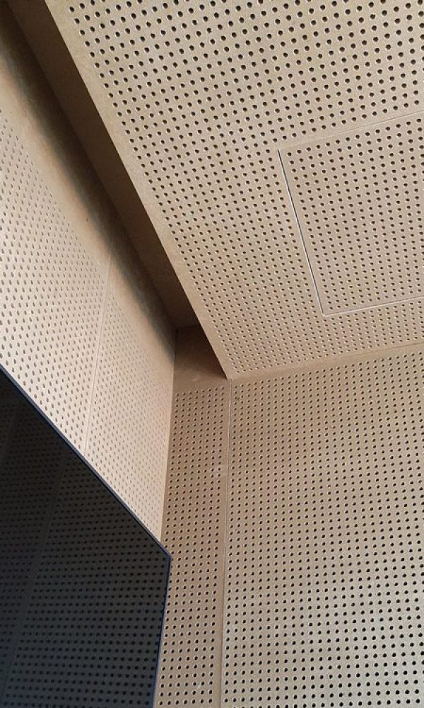 Honext_Location01-phone-2